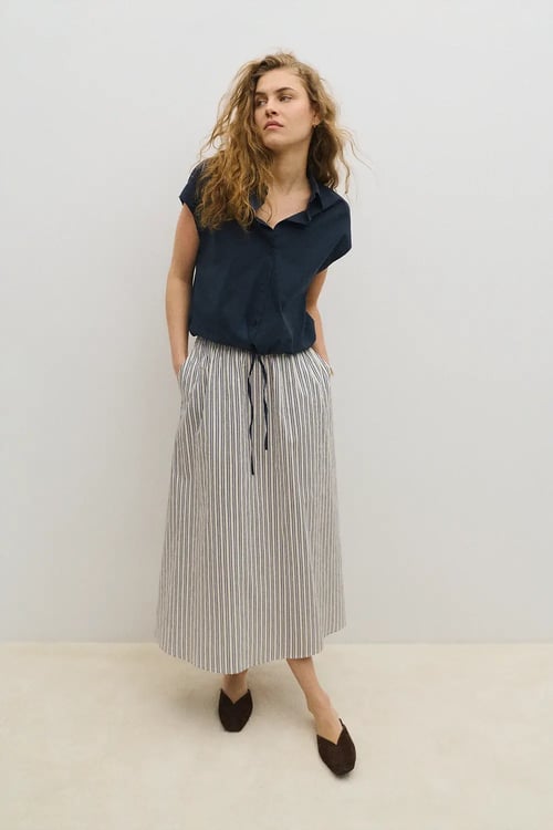 Image of 2-Falda Riviera