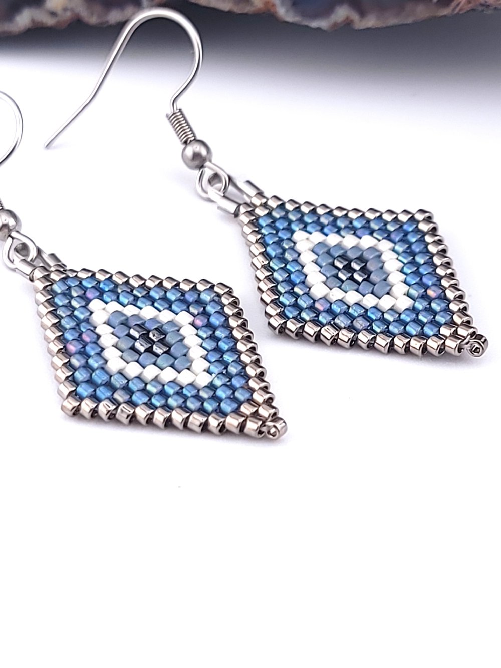 Image of Protective Evil Eye Earrings – Blue or Red Beaded Diamond Pattern