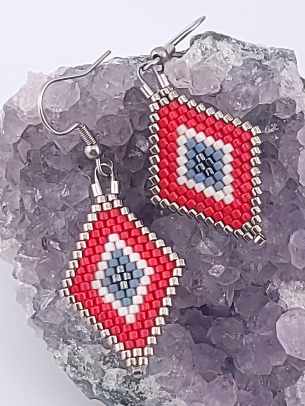 Image of Protective Evil Eye Earrings – Blue or Red Beaded Diamond Pattern