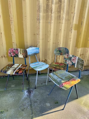 Image of painting chair - italian rose