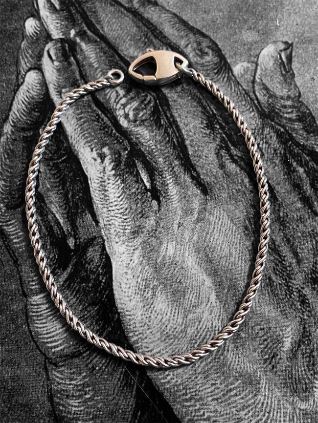 twisted link bracelet 