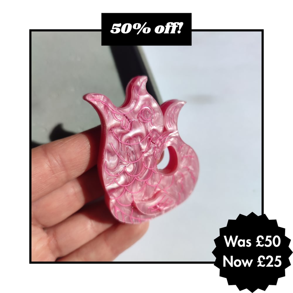 Image of Pink Gluggle Jug Bud Brooch