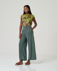 Image 1 of PANTALÓN VERDE SURKANA