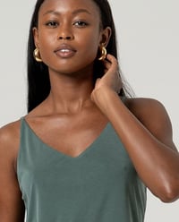 Image 3 of CAMISETA TIRANTES VERDE