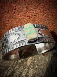Image 1 of WL&A Handmade Heavy Ingot Gem Grade Pilot Mtn Quartz Ribbon Turquoise Cuff - Size 7" to 7.5 Wrist 