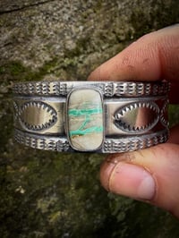 Image 4 of WL&A Handmade Heavy Ingot Gem Grade Pilot Mtn Quartz Ribbon Turquoise Cuff - Size 7" to 7.5 Wrist 