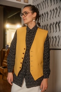 Image 1 of Gilet ocra