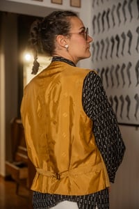 Image 3 of Gilet ocra