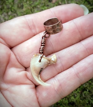 Image of Lynx Claw Ear Cuff