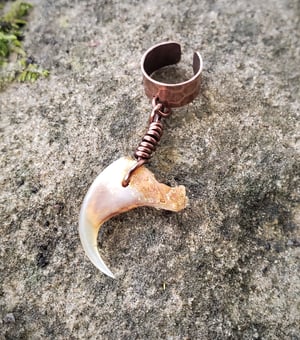 Image of Lynx Claw Ear Cuff