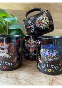 Image 2 of Tiger mug