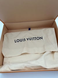 Image 18 of Louis Vuitton Boitè Chapeau Souple PM Monogram Crossbody Bag