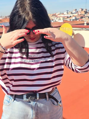 Camiseta a little bit dramatic