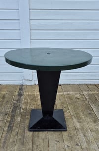 Image 1 of Table Tolix Kub ronde diam 80