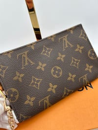 Image 6 of Louis Vuitton Pouch 17 with Chain