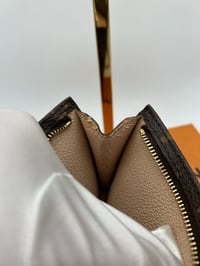 Image 13 of Louis Vuitton Pouch 17 with Chain