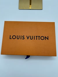 Image 15 of Louis Vuitton Pouch 17 with Chain