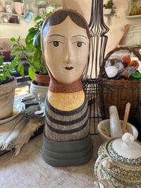 Image 1 of Marotte sur socle 