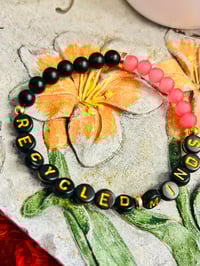 Image 2 of Recycles Minds 