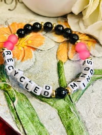 Image 3 of Recycles Minds 