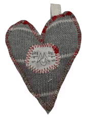 Image 4 of Random charm corazón