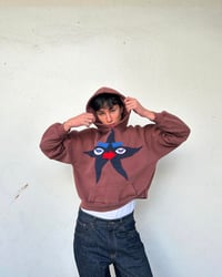 Image 1 of Sudadera marrón estrella