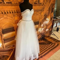 Image 3 of MERMAID STYLE WEDDING DRESS