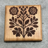 Image 3 of Hardwood Coaster Set Retro Flower 2