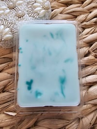 Image 5 of Cashmere Tiki Sunset - A Rocky Top Wax Works exclusive custom houseblend fragrance 