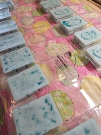 Image 7 of Cashmere Tiki Sunset - A Rocky Top Wax Works exclusive custom houseblend fragrance 