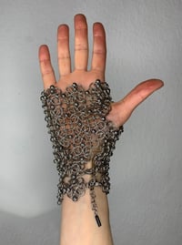 Image 2 of Millefleur glovelette