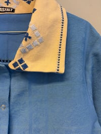 Image 3 of Blue shirt embroidery (l/xl)