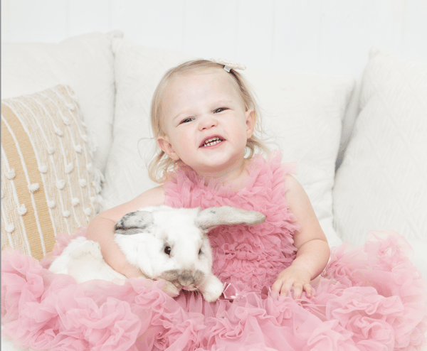 Image of Easter Mini Sessions with Bunnies- 10 minutes