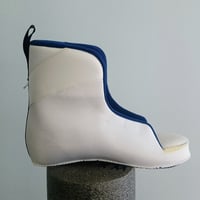 Image 2 of Razors Liners Size 11usm white and blue