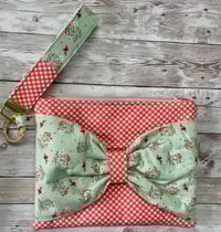 Image 4 of Bow-Tastic Zipper Pouch