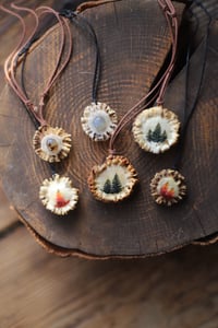 Image 5 of Collana Rosone di capriolo 