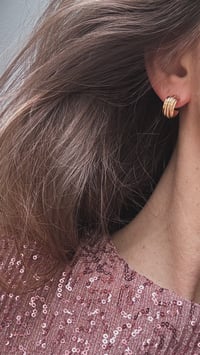 Image 2 of YouTurn earring /tiny