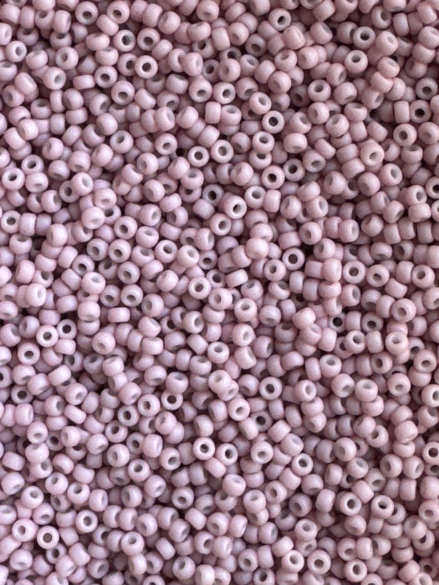 Opaque matte Dusty orchid, Miyuki seed beads str.11