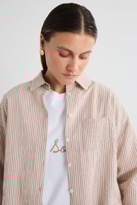 Image 3 of Camisa Oversize Eclipse Tostado