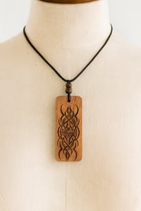 Necklace: Tribal Engraving 