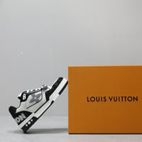 Image 2 of LOUIS VUITTON SNEAKERS SKATE - #9