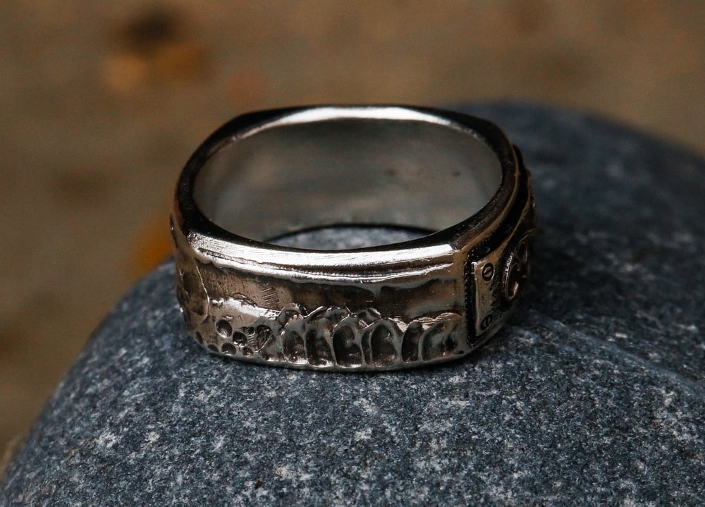Image of Engraved Scroll Ring