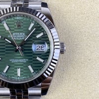 Image 2 of Rolex Datejust - Verde rigato acciaio