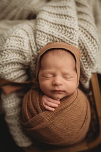 Image 16 of Newborn Simple Session