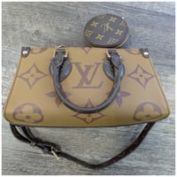 Image 3 of Get along Purse