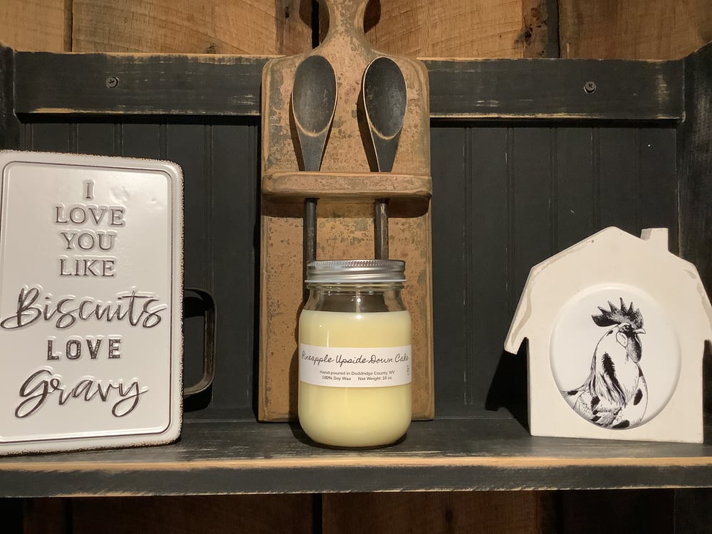 Image of Pineapple Upside Down Cake 16 oz