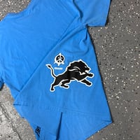 Image 3 of Lions Mane Tee