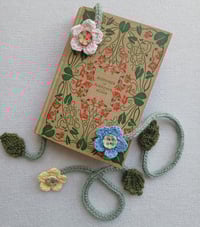Image 1 of Flower & Leaf Page Keeper 