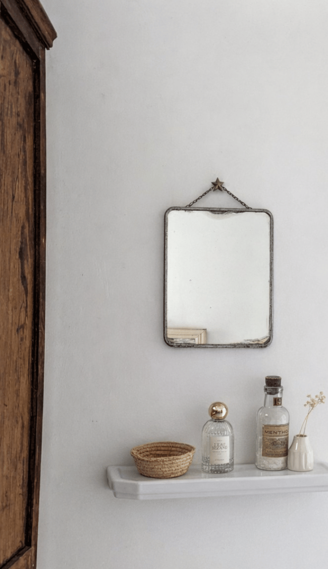 Tablettes murales porcelaine salle de bain