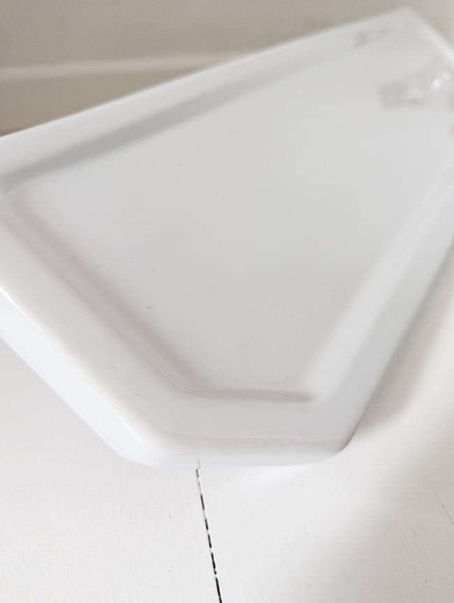 Tablettes murales porcelaine salle de bain